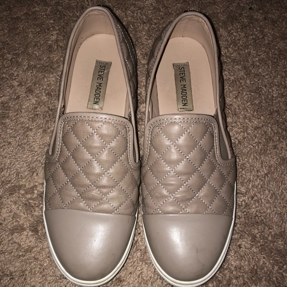 Steve Madden slides!